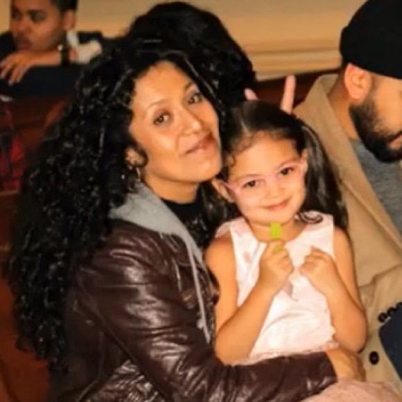 Meet your Posher, Nenelly - Picture 1 of 1